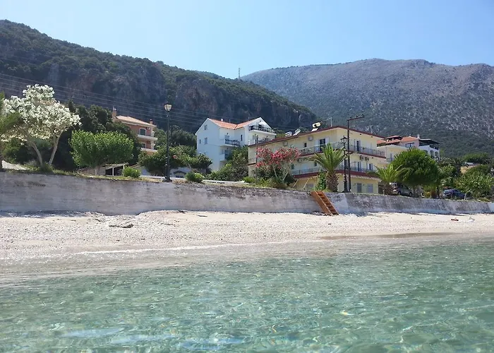 Guest house Friderica House Poros (Kefalonia)